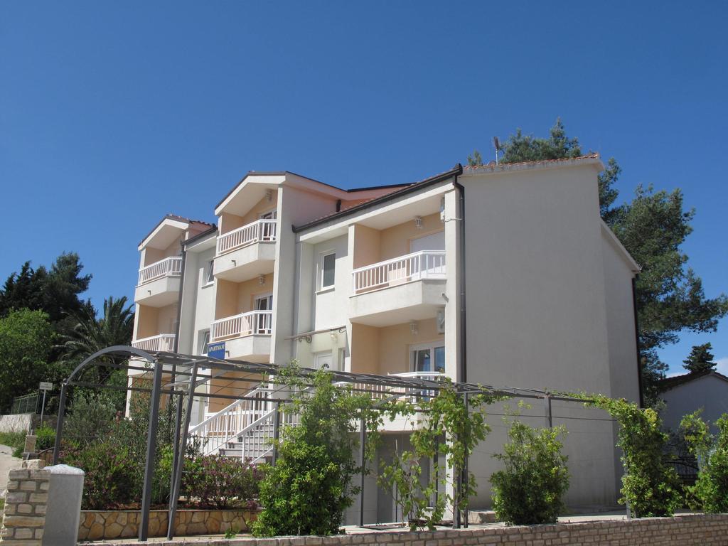 Apartments Mia Stari Grad  Exterior photo