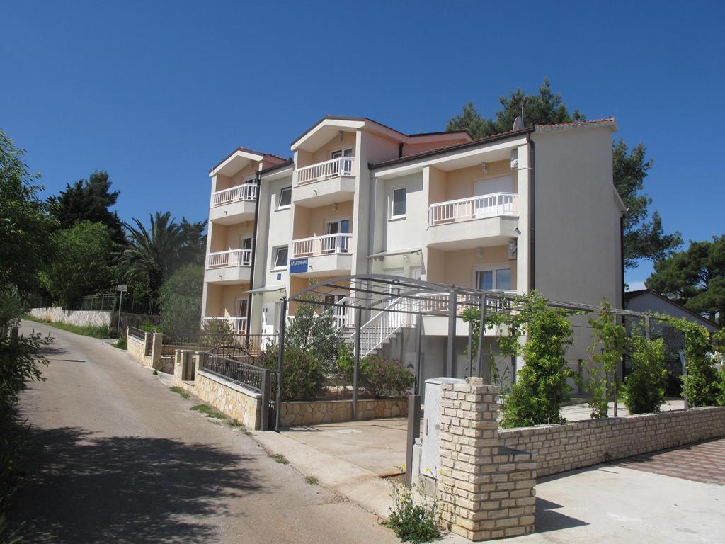 Apartments Mia Stari Grad  Exterior photo