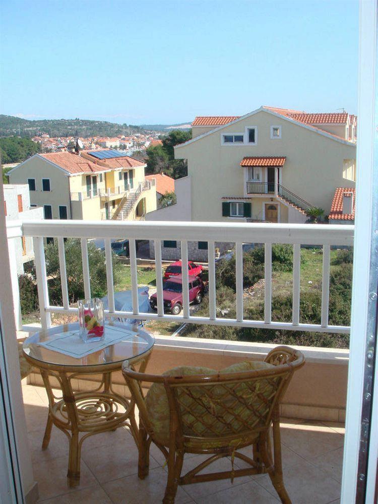Apartments Mia Stari Grad  Exterior photo