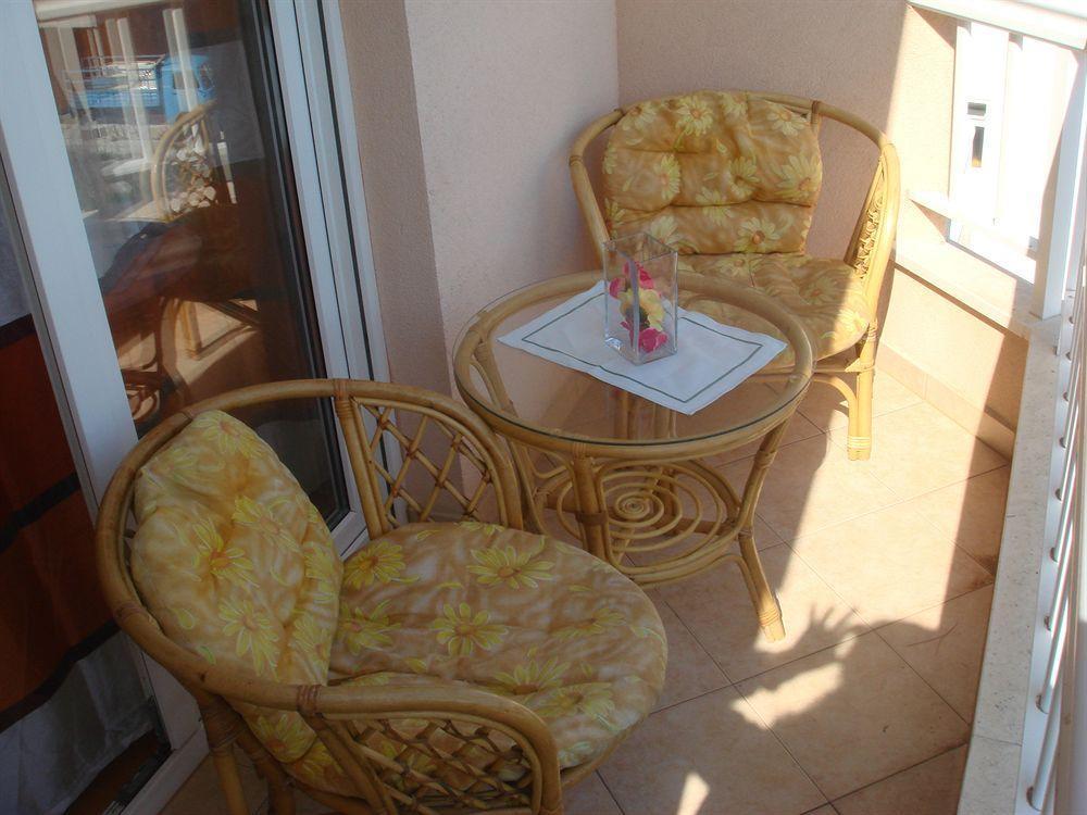 Apartments Mia Stari Grad  Exterior photo